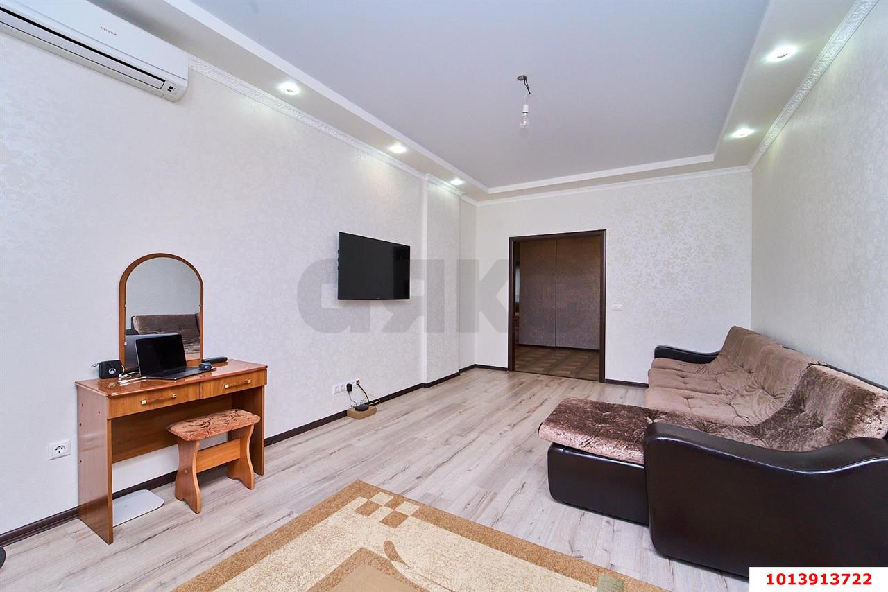Фото №6: 2-комнатная квартира 82 м² - Краснодар, Солнечный, ул. Архитектора Петина, 18/1
