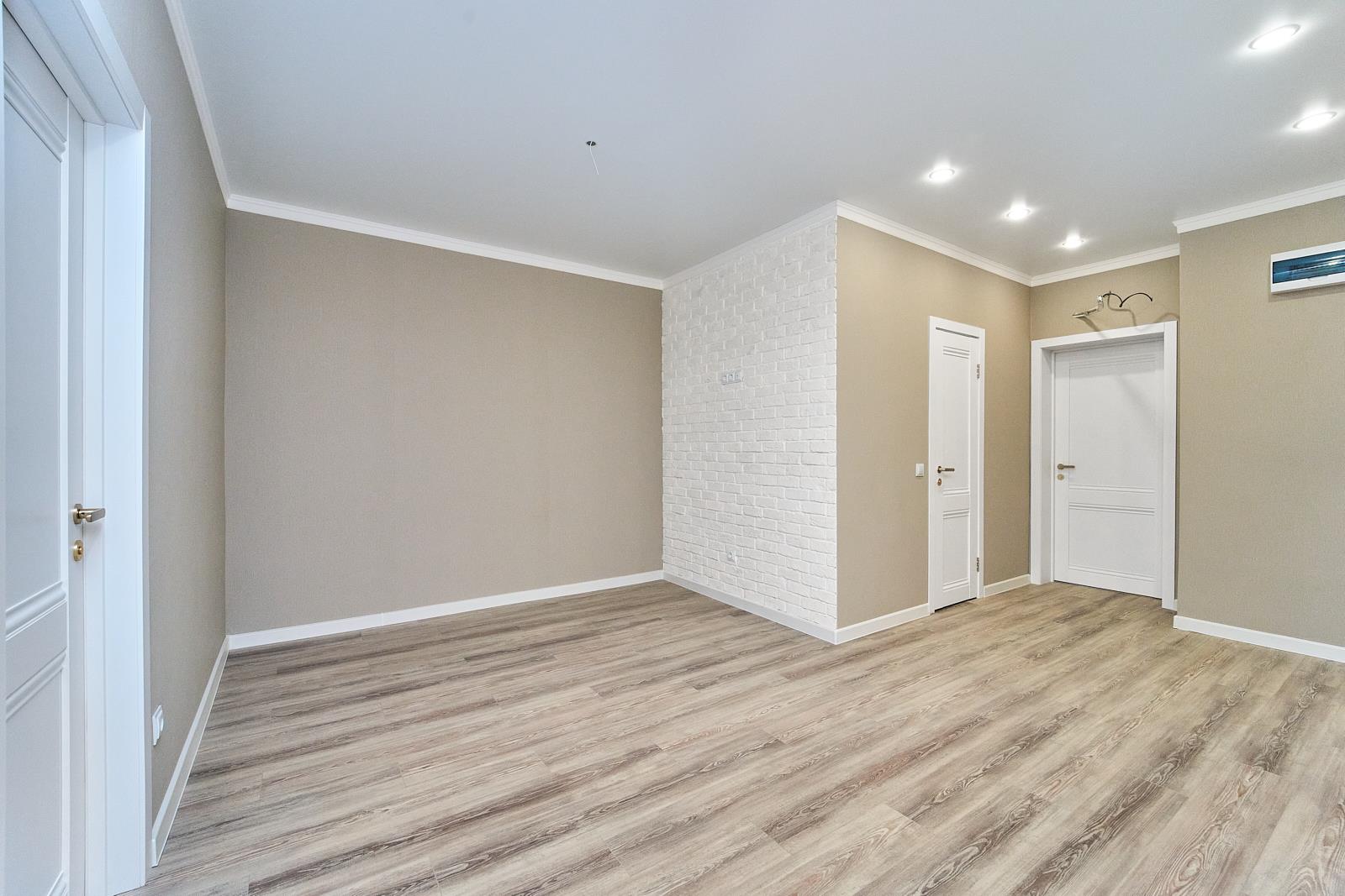 Фото №6: 2-комнатная квартира 70 м² - Краснодар, Московский, Прикубанский внутригородской округ, Завод Радиоизмерительных Приборов, мкр. Музыкальный, ул. Московская, 112