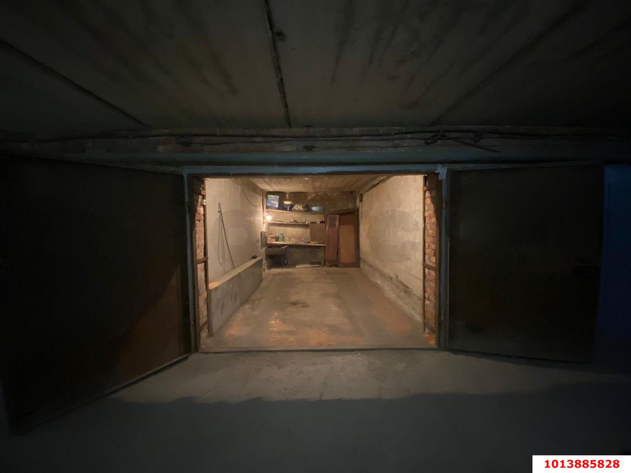 Фото №1: Гараж 18 м² - Краснодар, Юбилейный, пр-кт Чекистов, 4/1