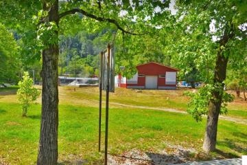 Фото №5: Коммерческая земля 50 сот. - Сочи, мкр. жилой комплекс Челтенхем, аллея улица  Челтенхема, 18