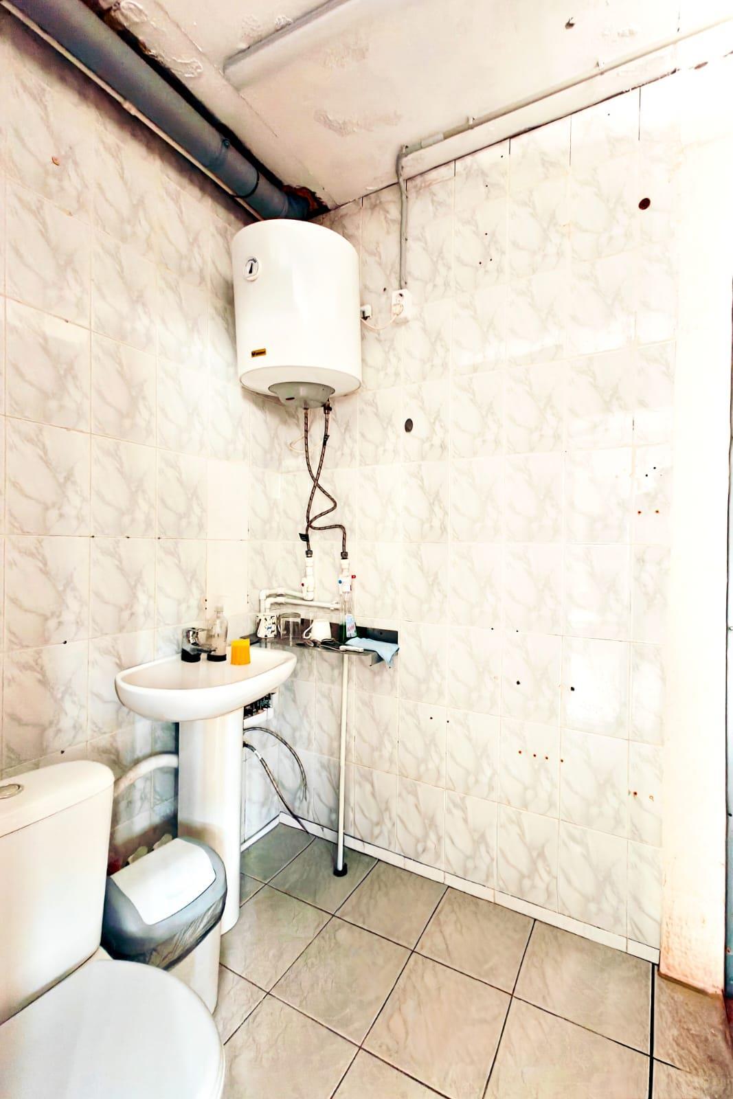 Фото №12: Коммерция 50 м² - Краснодар, Центральный внутригородской округ, мкр. Дубинка, ул. Димитрова, 83