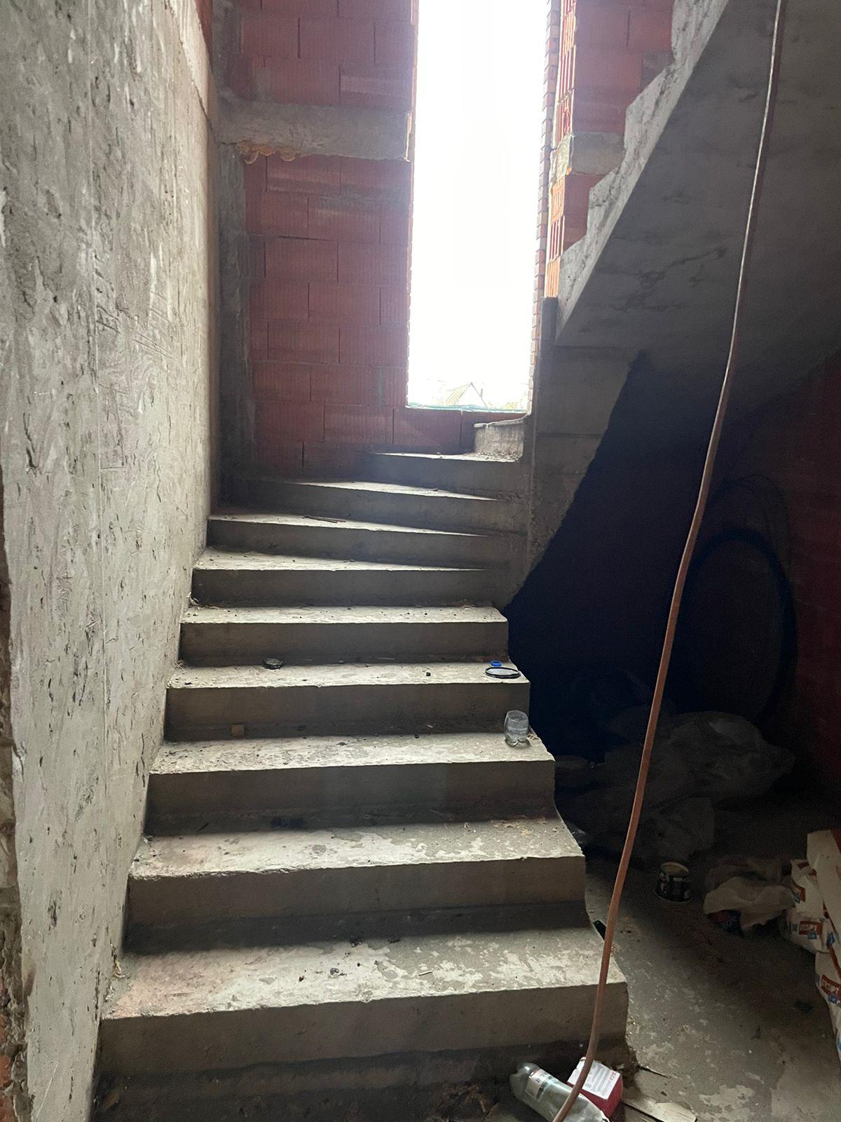 Фото №4: Дом 240 м² + 4 сот. - Автомагистраль, мкр. Прикубанский внутригородской округ, ул. Виноградная, 4