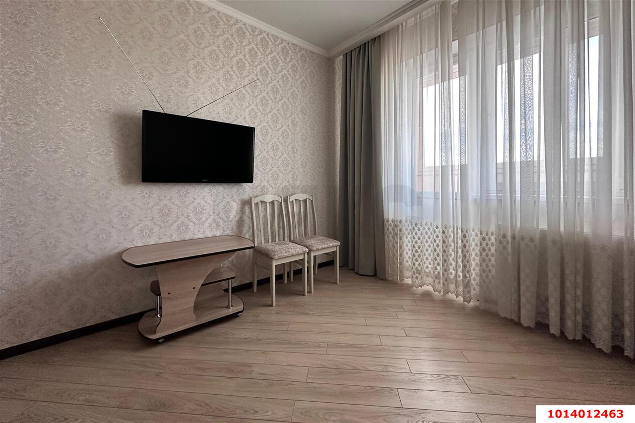 Фото №6: 2-комнатная квартира 74 м² - Краснодар, Центральный, ул. Октябрьская, 181/2