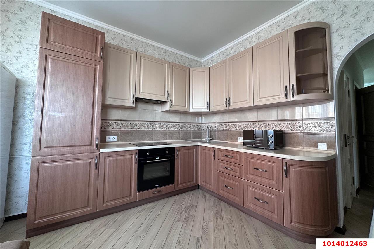 Фото №3: 2-комнатная квартира 74 м² - Краснодар, Центральный, ул. Октябрьская, 181/2