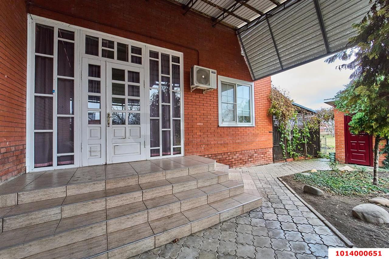 Фото №1: Дом 158 м² + 25 сот. - Платнировская, ул. Фрунзе