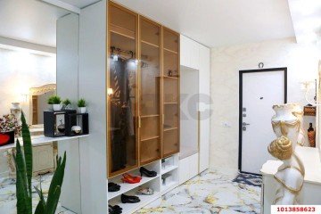 Фото №1: 2-комнатная квартира 75 м² - Краснодар, мкр. Завод Измерительных Приборов, ул. имени 40-летия Победы, 33/10