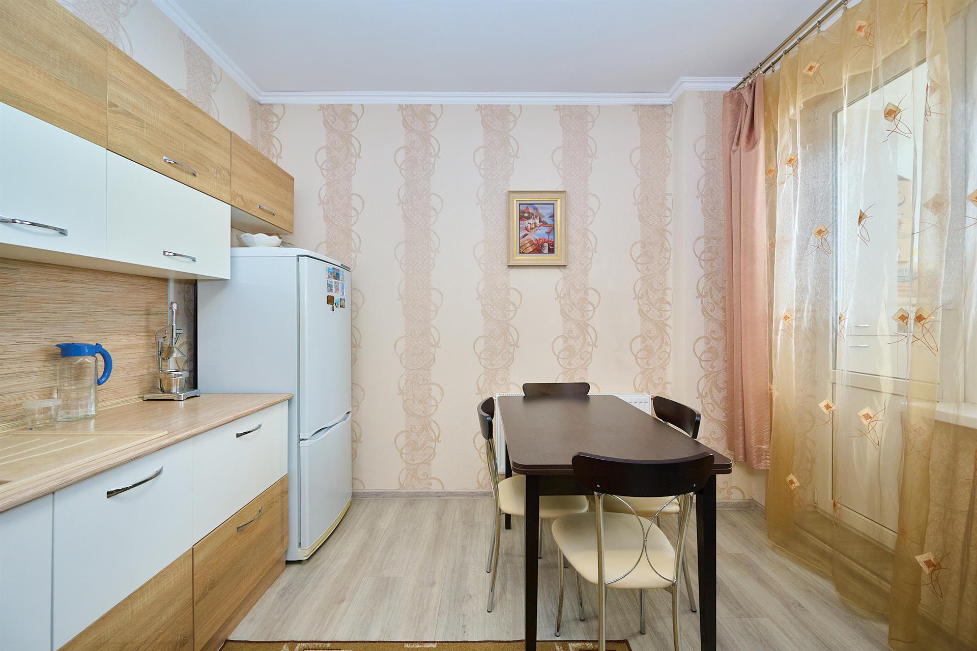 Фото №2: 2-комнатная квартира 75 м² - Краснодар, Прикубанский внутригородской округ, мкр. имени Маршала Жукова, ул. Александра Покрышкина, 4/9