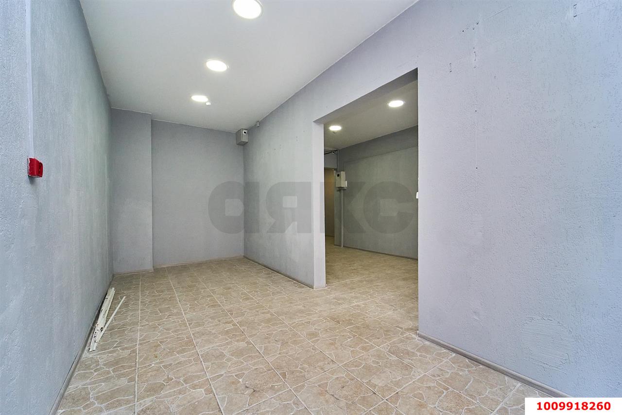 Фото №6: Торговое помещение 58 м² - Краснодар, жилой комплекс Дружный, ул. Адмирала Серебрякова, 3/1