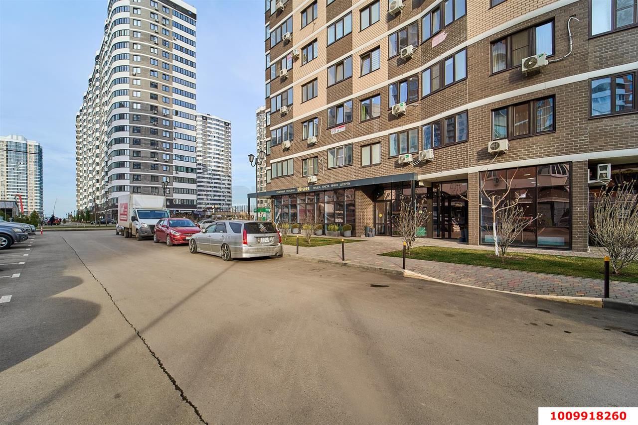 Фото №12: Торговое помещение 58 м² - Краснодар, жилой комплекс Дружный, ул. Адмирала Серебрякова, 3/1