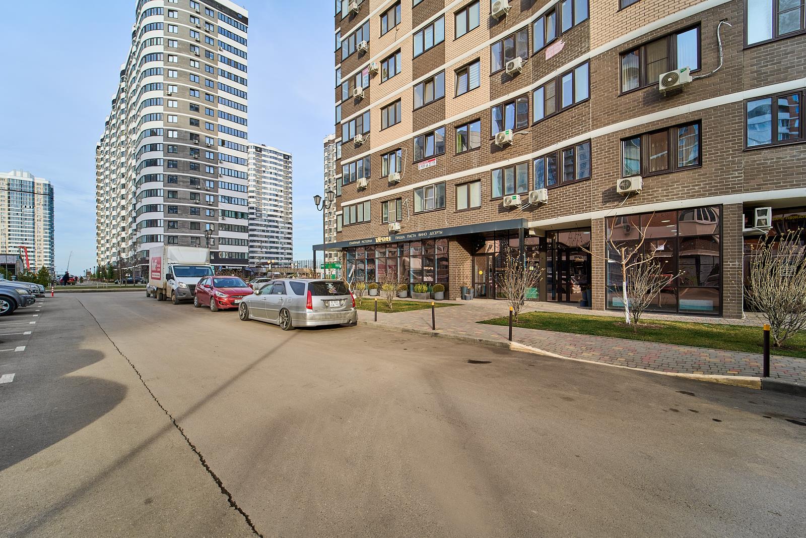 Фото №12: Коммерция 57 м² - Краснодар, Прикубанский внутригородской округ, Россинского, мкр. жилой комплекс Дружный, ул. Адмирала Серебрякова, 3/1