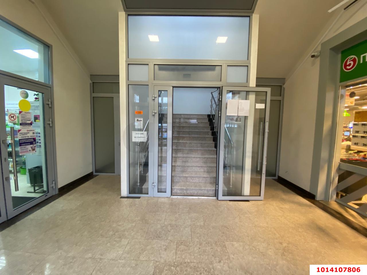 Фото №8: Торговое помещение 530 м² - Краснодар, Пашковский, ул. имени Евдокии Бершанской, 127