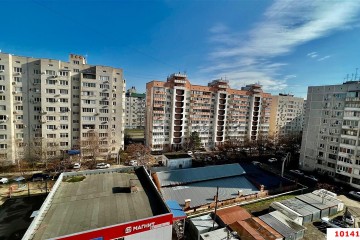 Фото №1: 3-комнатная квартира 81 м² - Краснодар, мкр. Краевая Клиническая Больница, ул. Черкасская, 53