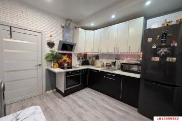 Фото №1: 2-комнатная квартира 55 м² - Краснодар, мкр. Завод Радиоизмерительных Приборов, ул. имени С.В. Рахманинова, 34