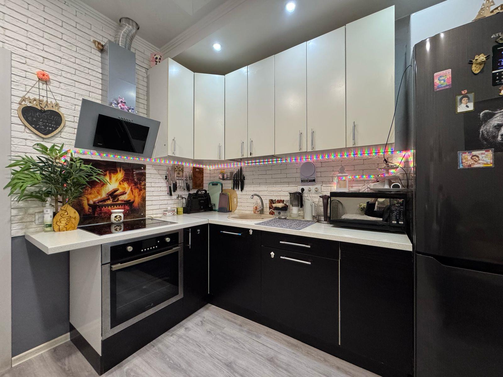 Фото №2: 2-комнатная квартира 55 м² - Краснодар, Музыкальный, Прикубанский внутригородской округ, мкр. Завод Радиоизмерительных Приборов, ул. имени С.В. Рахманинова, 34