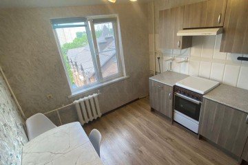 Фото №1: 2-комнатная квартира 44 м² - Краснодар, мкр. Гидростроителей, ул. Трудовой Славы, 8
