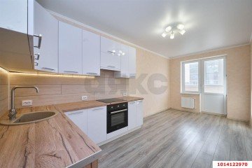 Фото №1: 1-комнатная квартира 43 м² - Краснодар, мкр. жилой комплекс 7 Вершин, пр-кт имени писателя Знаменского, 9к4