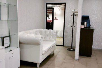 Фото №2: Торговое помещение 30 м² - Краснодар, мкр. Молодёжный, ул. 2-я Целиноградская, 15