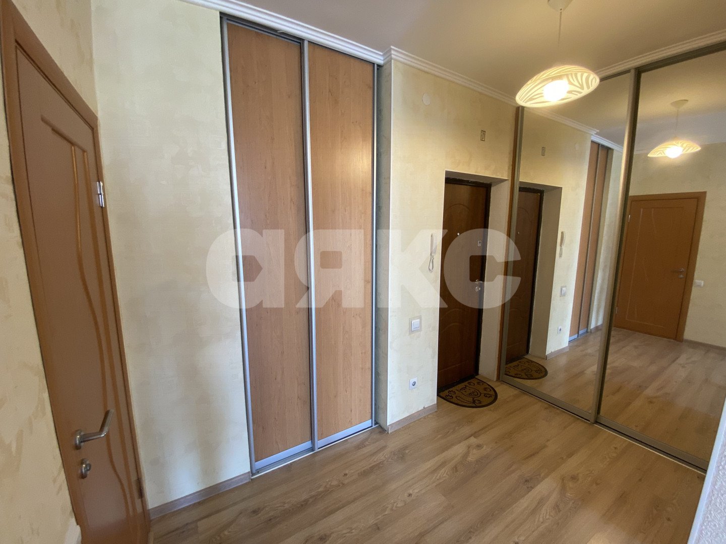 Фото №4: 1-комнатная квартира <span class="whitespace-nowrap">37 м²</span>, <span class="whitespace-nowrap">3/4 эт.</span> - Геленджик, квартал Южный, мкр. жилой комплекс Столичный квартал, ул. Дивноморская, 37к17