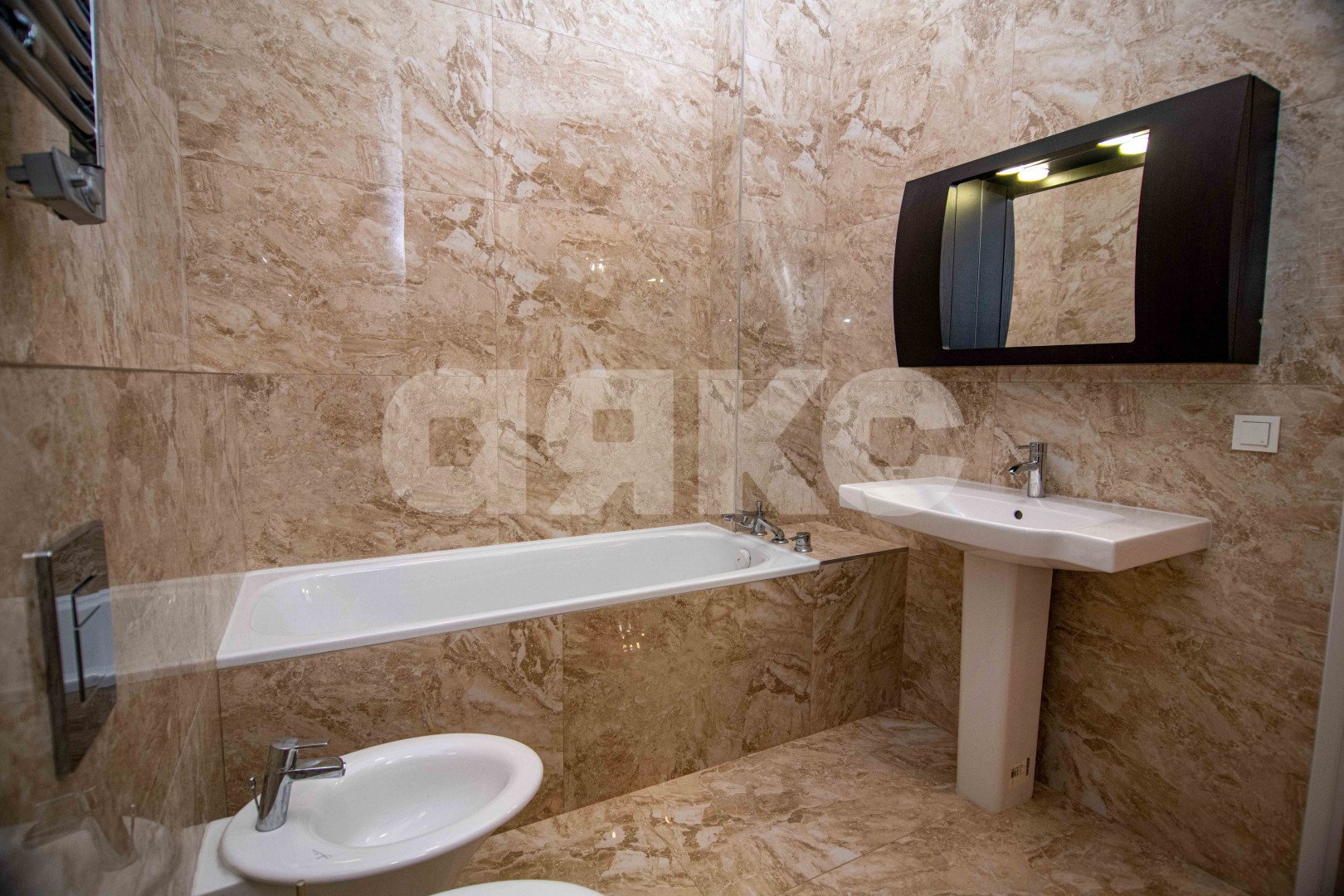 Фото №23: 3-комнатная квартира 110 м² - Геленджик, Толстый Мыс, мкр. жилой комплекс Акватория, ул. Крымская, 3к4