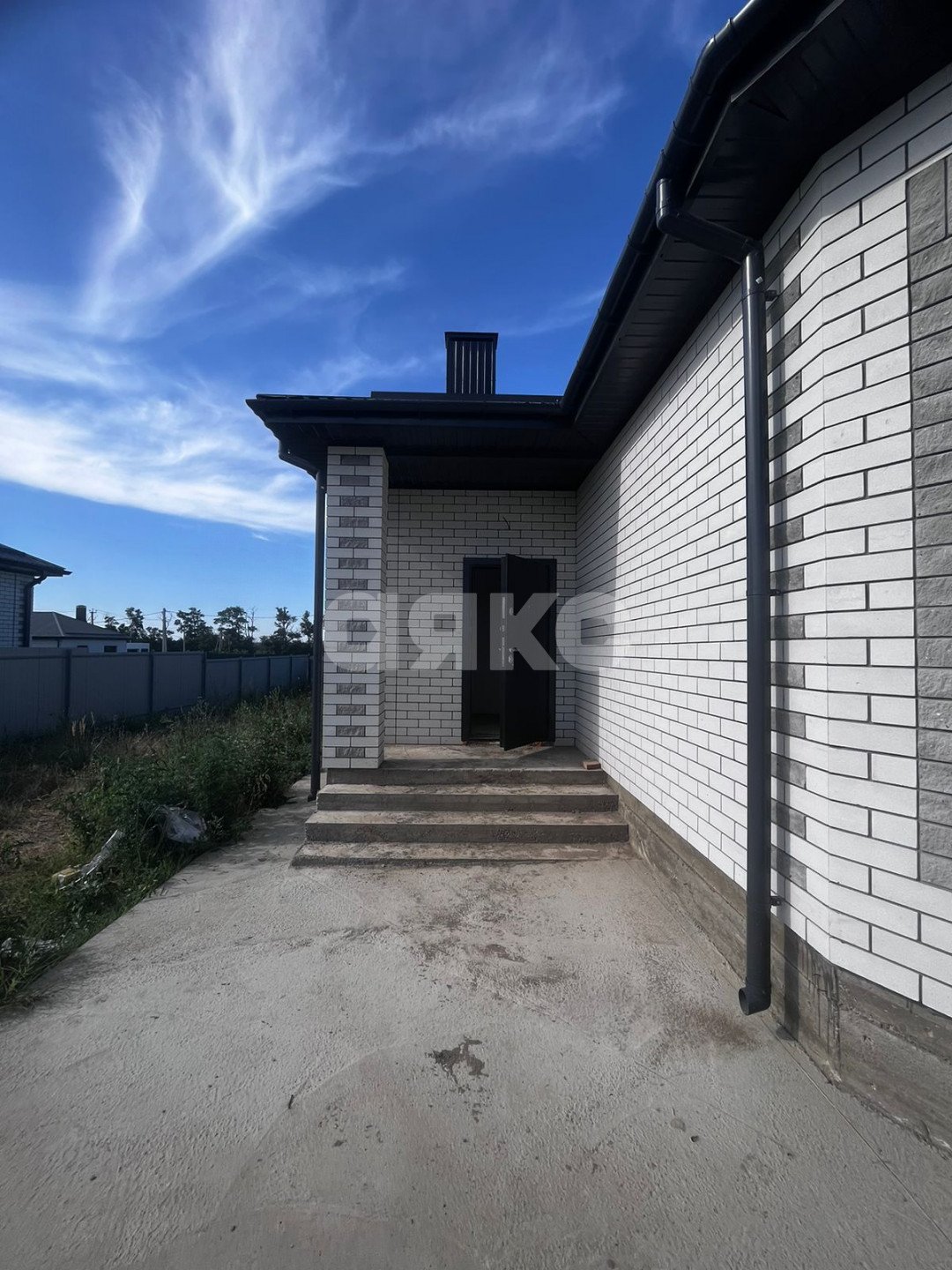 Фото №3: Дом 105 м² + 6 сот. - Нижняя Гостагайка, коттеджный  Вилланапа, ул. Народного Единства, 19