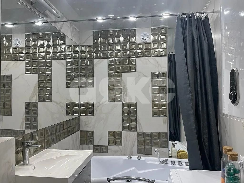 Фото №23: 4-комнатная квартира 105 м² - Ростов-на-Дону, Нахичевань, ул. 23-я Линия, 6А