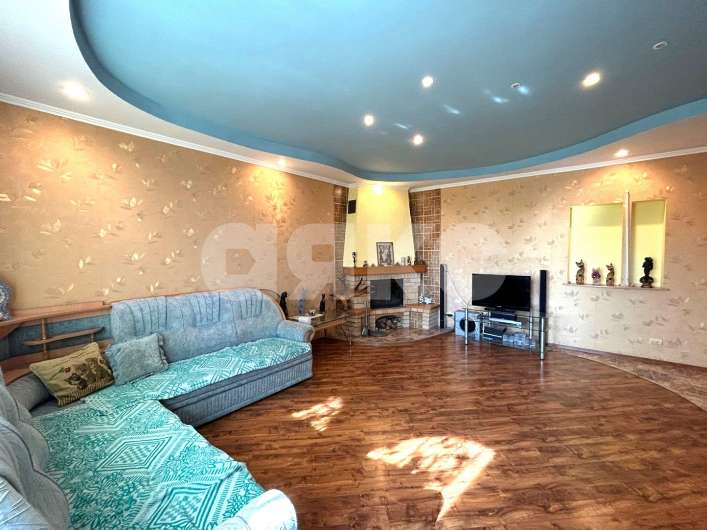 Фото №5: Часть дома 250 м² + 4.5 сот. - Геленджик, ул. Ленина