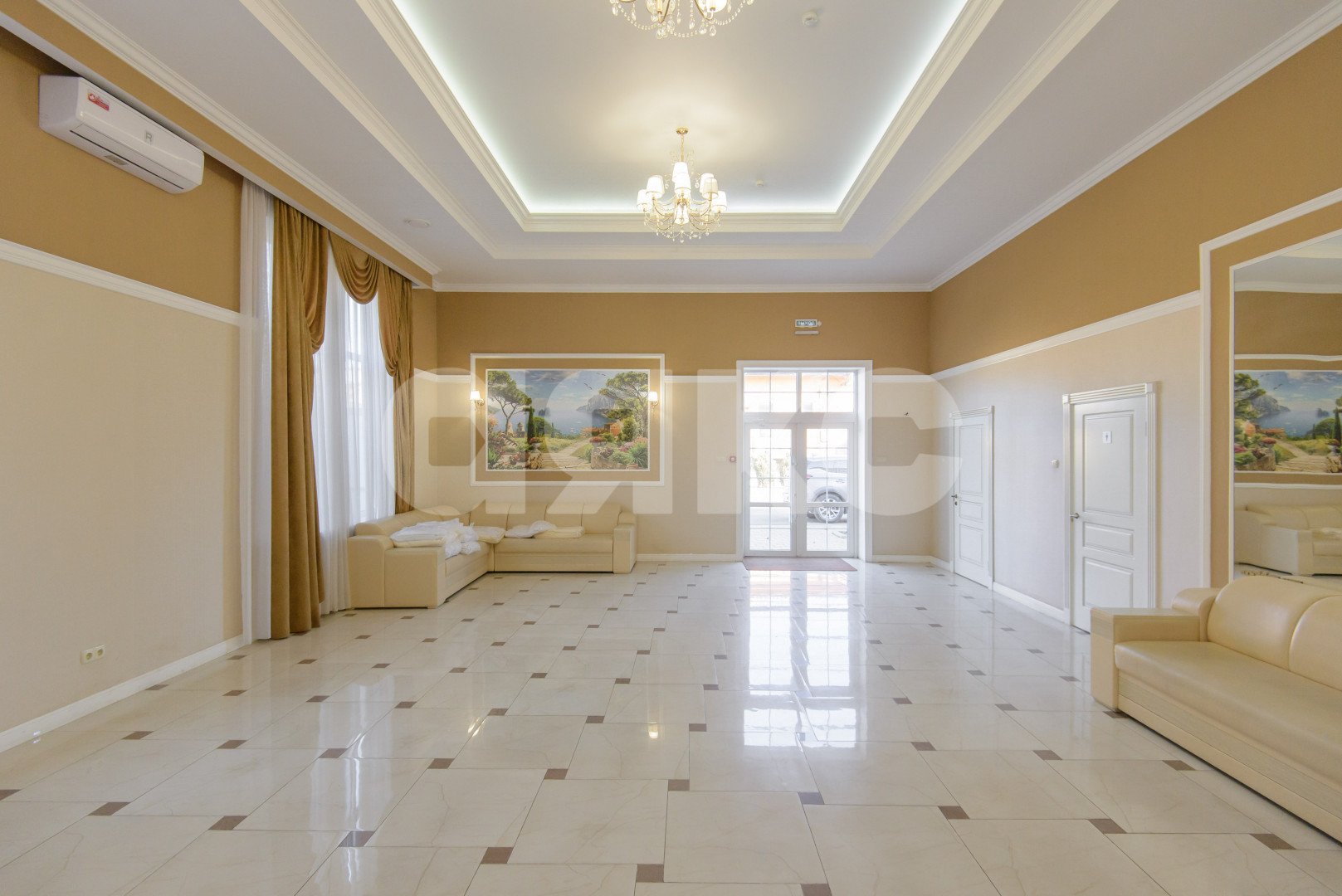 Фото №7: Коммерция 1040 м² - Чалтырь, ул. Красноармейская, 114А