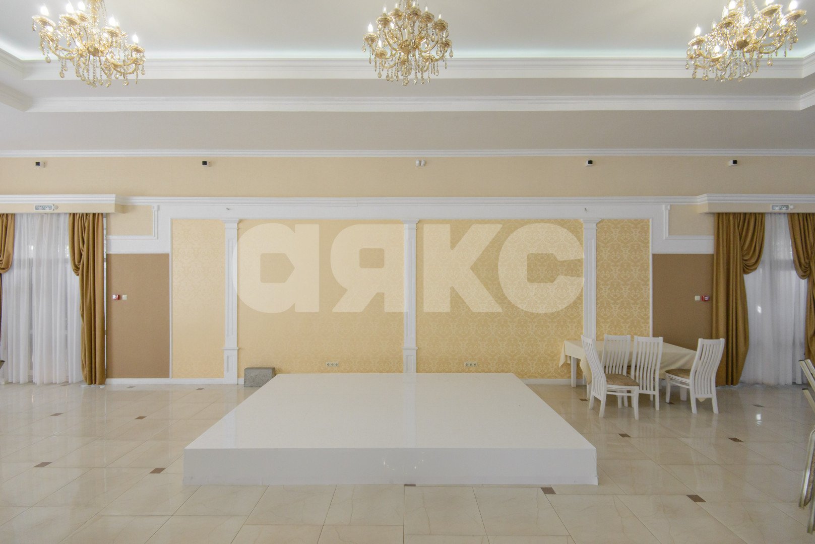 Фото №18: Коммерция 1040 м² - Чалтырь, ул. Красноармейская, 114А