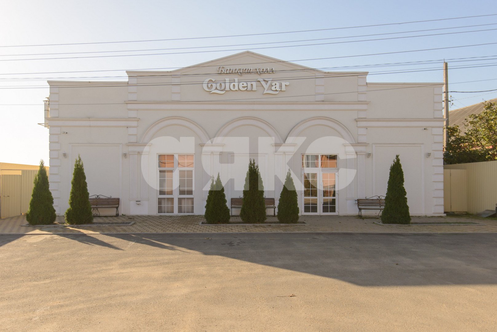 Фото №1: Коммерция 1040 м² - Чалтырь, ул. Красноармейская, 114А