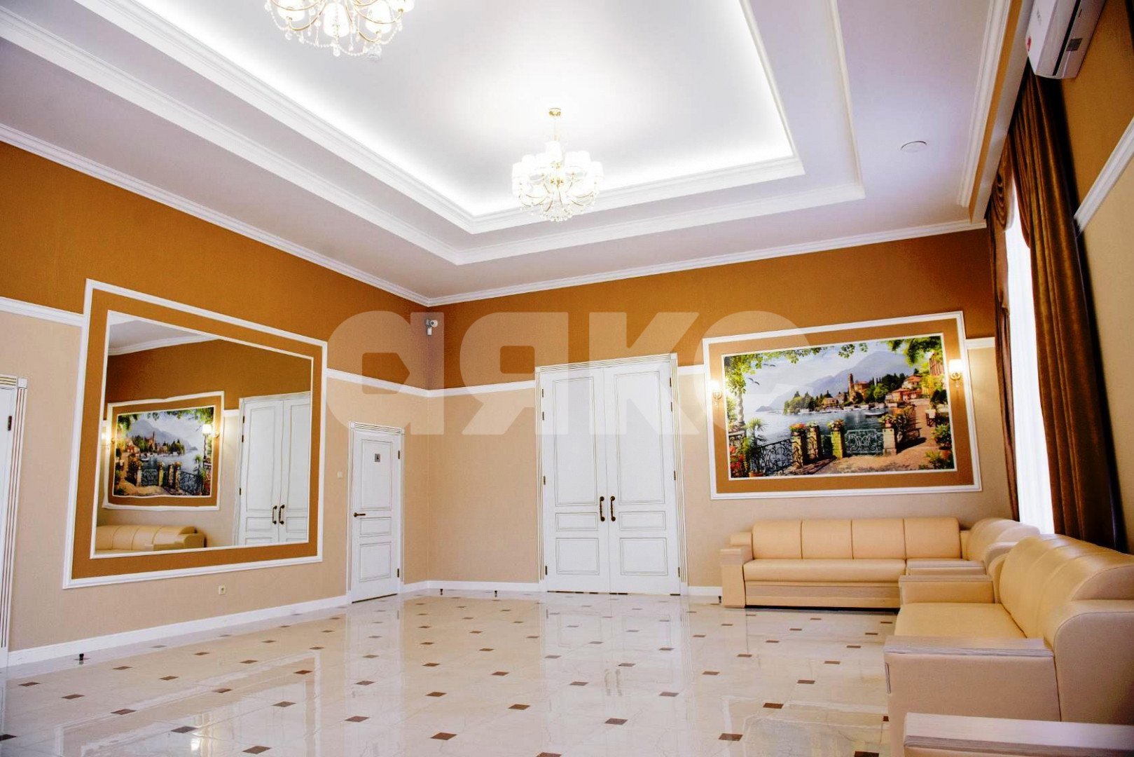 Фото №4: Коммерция 1040 м² - Чалтырь, ул. Красноармейская, 114А