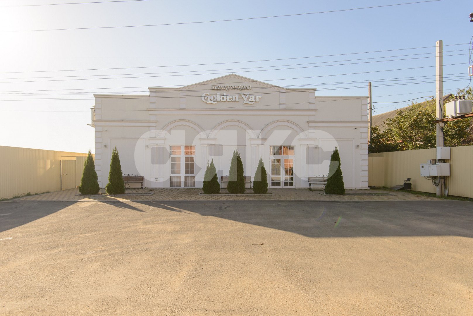 Фото №2: Коммерция 1040 м² - Чалтырь, ул. Красноармейская, 114А