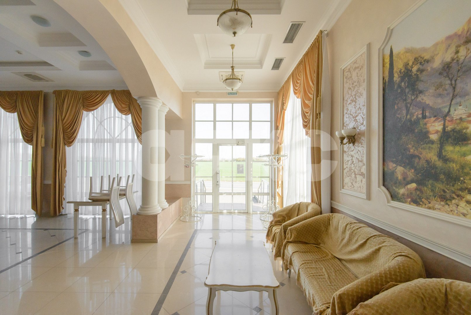 Фото №15: Коммерция 1040 м² - Чалтырь, ул. Красноармейская, 114А