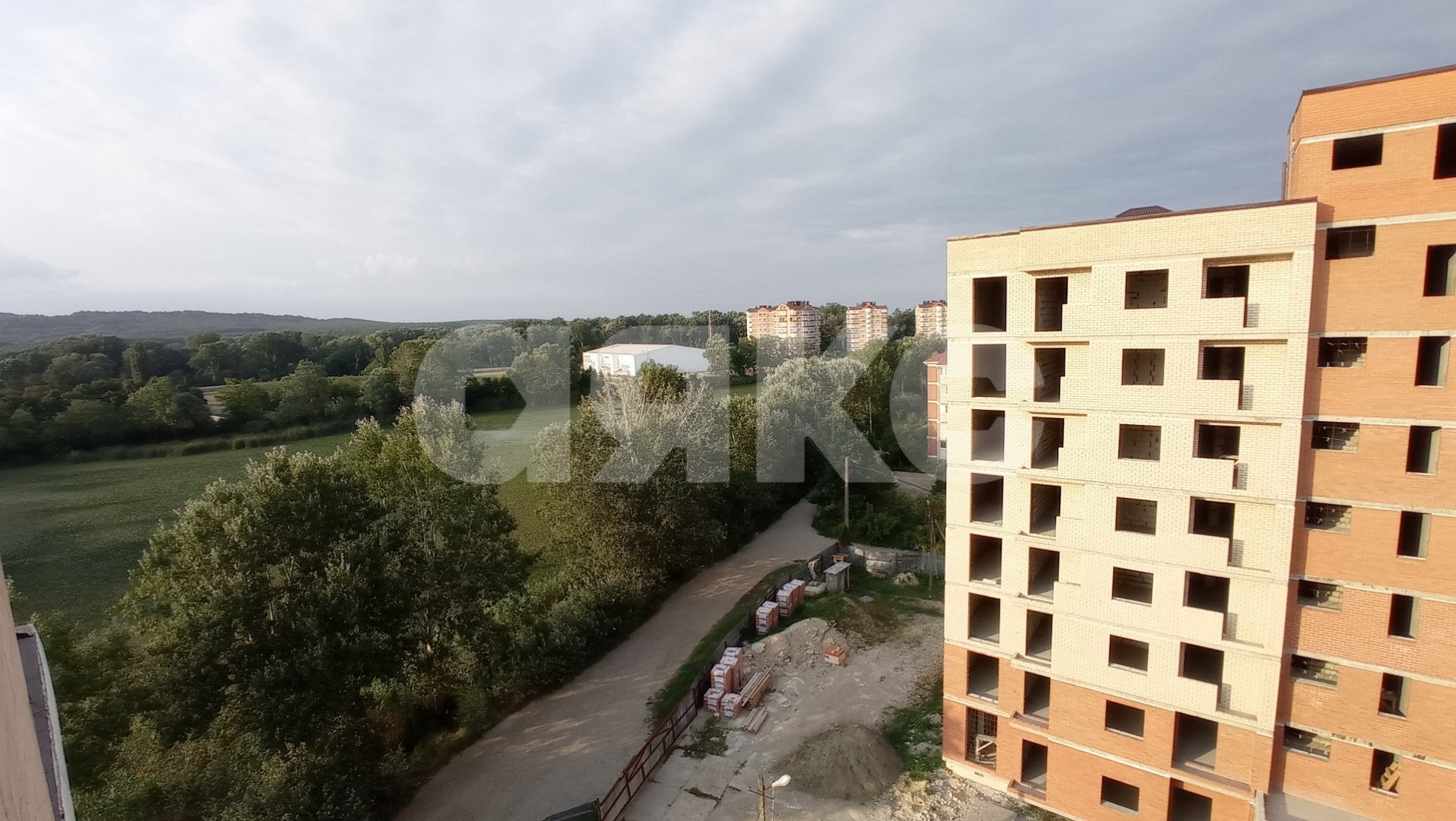 Фото №3: 1-комнатная квартира 38 м² - Горячий Ключ, Администрация, ул. Рябиновая, 2Бк2