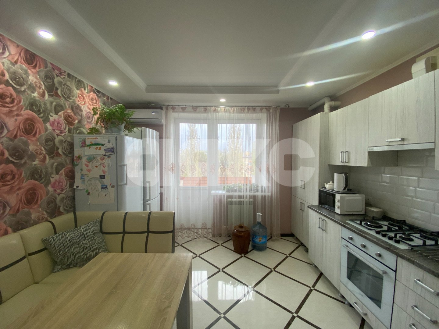Фото №6: 2-комнатная квартира 72 м² - Горячий Ключ, Администрация, ул. Озёрная, 10