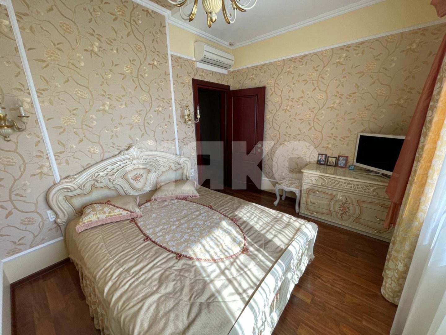 Фото №13: Дом 325 м² + 8 сот. - Горячий Ключ, Курортная Зона, ул. Ленина