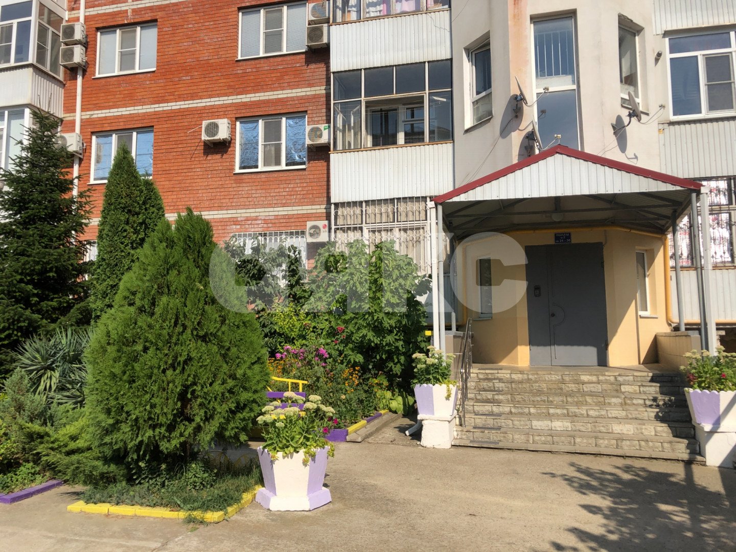 Фото №1: 2-комнатная квартира 65 м² - Горячий Ключ, Администрация, ул. Ленина, 210