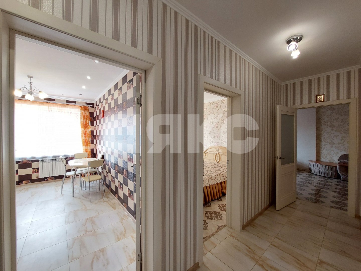 Фото №3: 2-комнатная квартира 64 м² - Горячий Ключ, Администрация, ул. Объездная, 2А