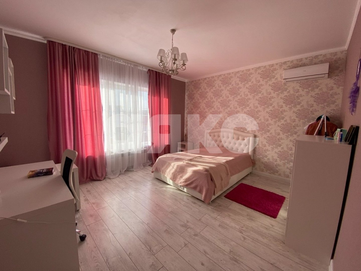 Фото №5: Дом 180 м² + 8 сот. - Горячий Ключ, Развилка, б-р имени Поляничко
