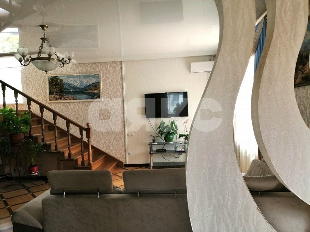 Фото №6: Дом 217 м² + 7 сот. - Горячий Ключ, Городская Больница, ул. Транспортная