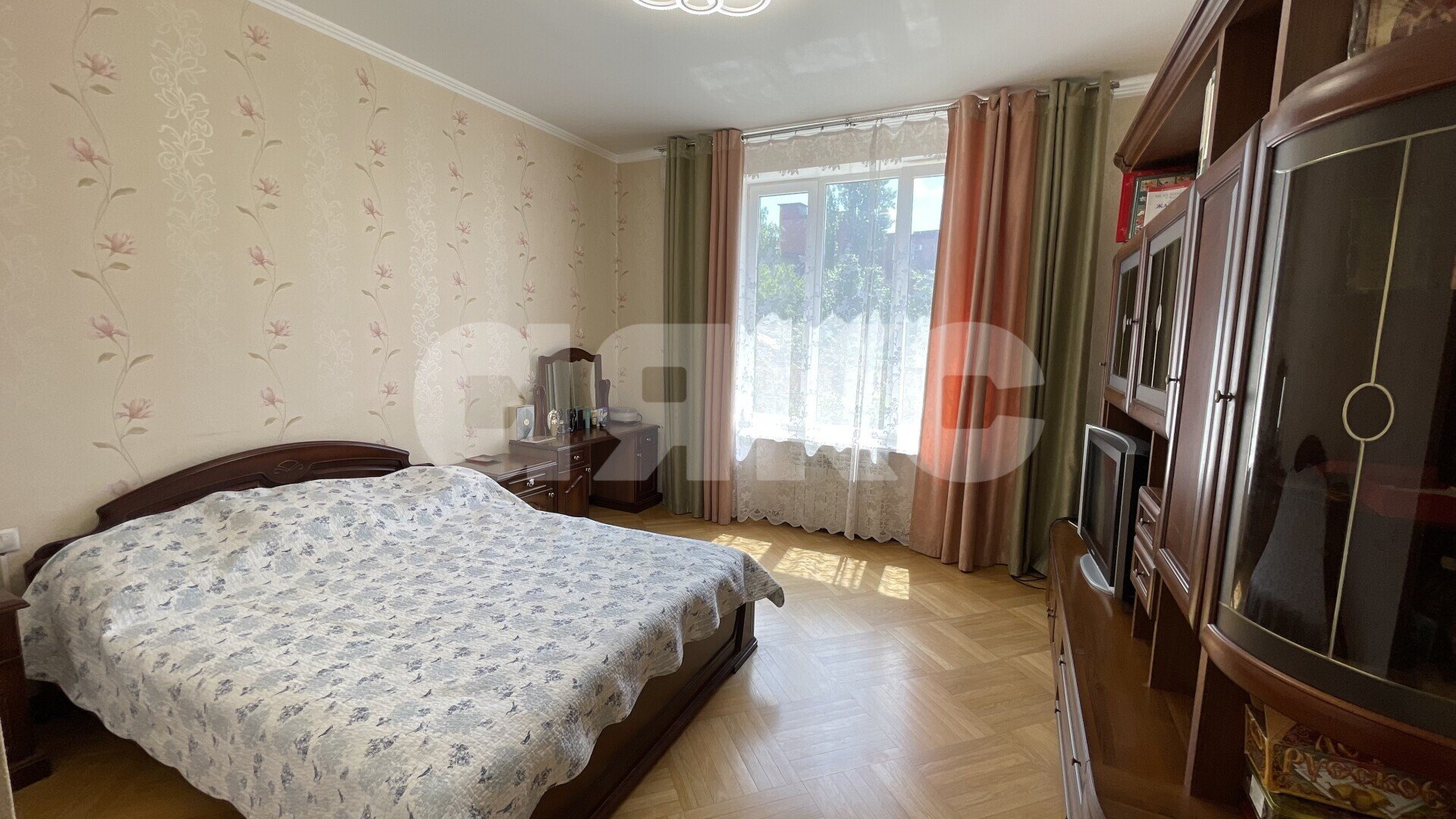 Фото №5: Дом <span class="whitespace-nowrap">217 м²</span> <span class="whitespace-nowrap">+ 7 сот.</span>, <span class="whitespace-nowrap">2 эт.</span> - Горячий Ключ, мкр. Городская Больница, ул. Транспортная
