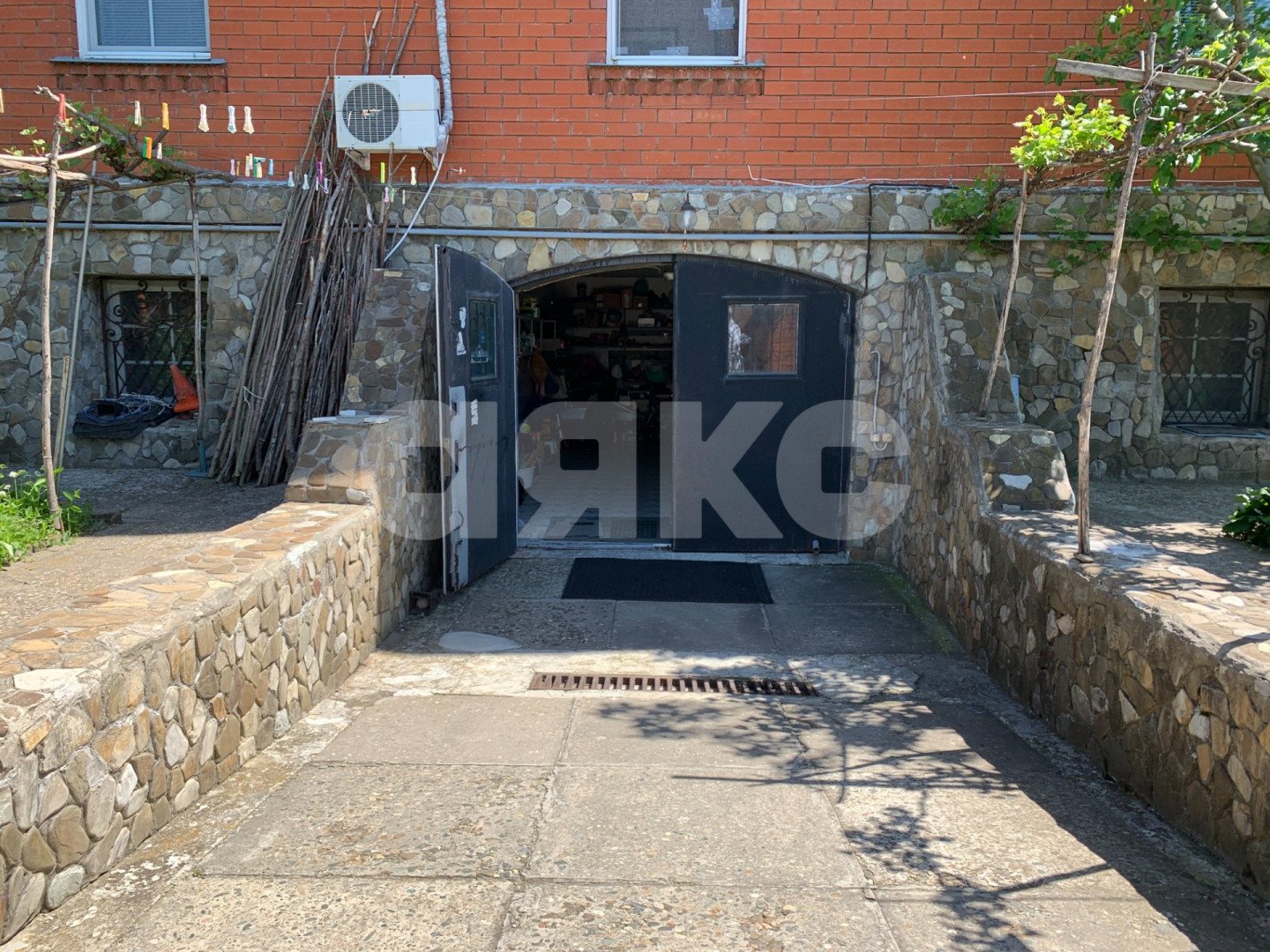 Фото №7: Дом 525 м² + 8 сот. - Горячий Ключ, Старый Рынок, ул. Солнечный Берег