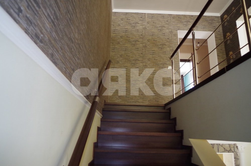 Фото №9: Дуплекс 258 м² + 8.5 сот. - Горячий Ключ, Развилка, ул. Строителей