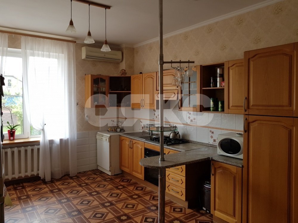 Фото №3: Дом 206 м² + 7 сот. - Горячий Ключ, Старый Рынок, ул. Урусова