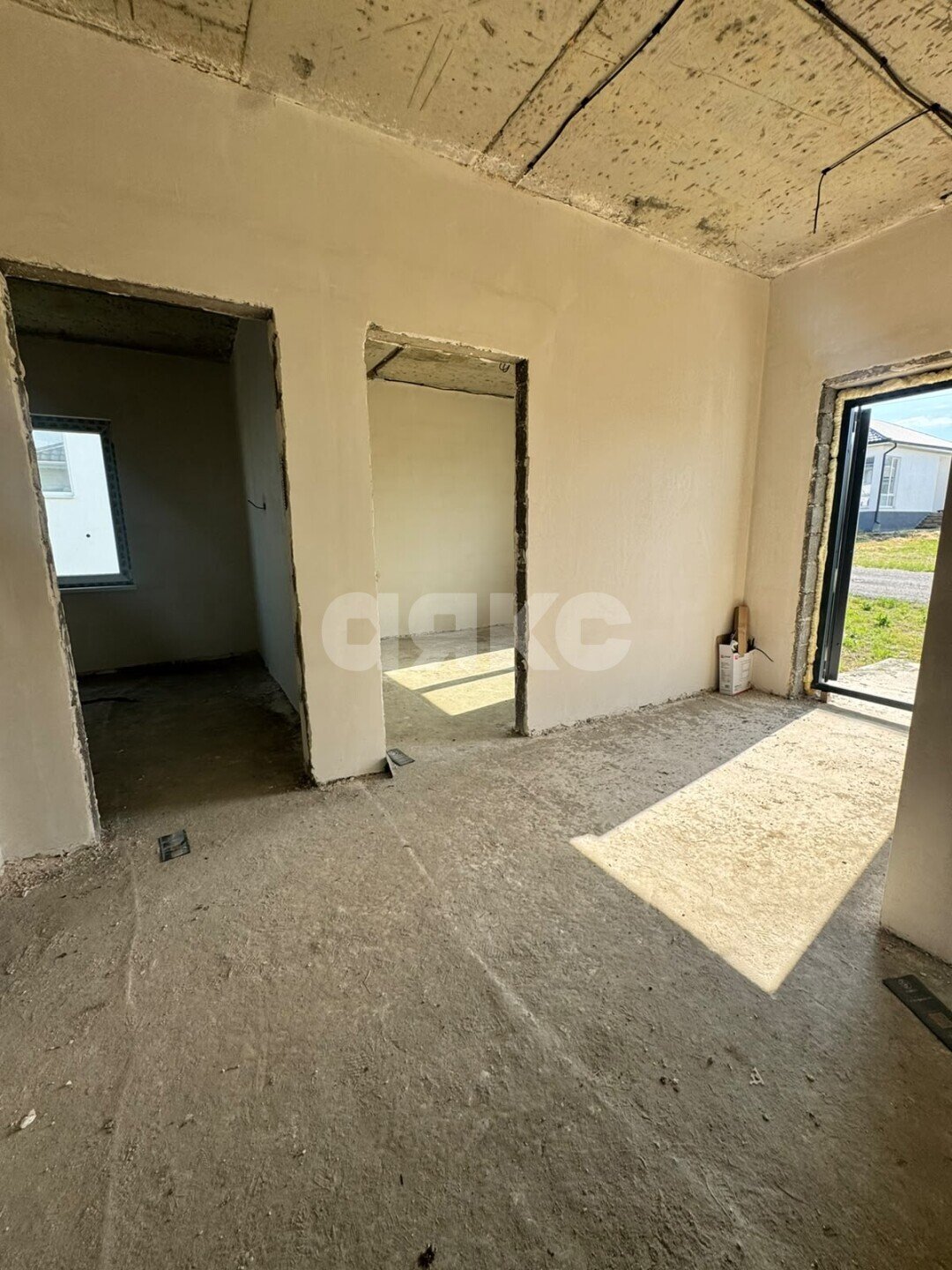 Фото №3: Дом <span class="whitespace-nowrap">86 м²</span> <span class="whitespace-nowrap">+ 3.5 сот.</span>, <span class="whitespace-nowrap">1 эт.</span> - Семигорский