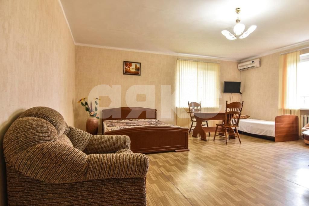 Фото №30: Дом 700 м² + 6 сот. - Геленджик, мкр. Голубая Бухта, ул. Кипарисовая, 9