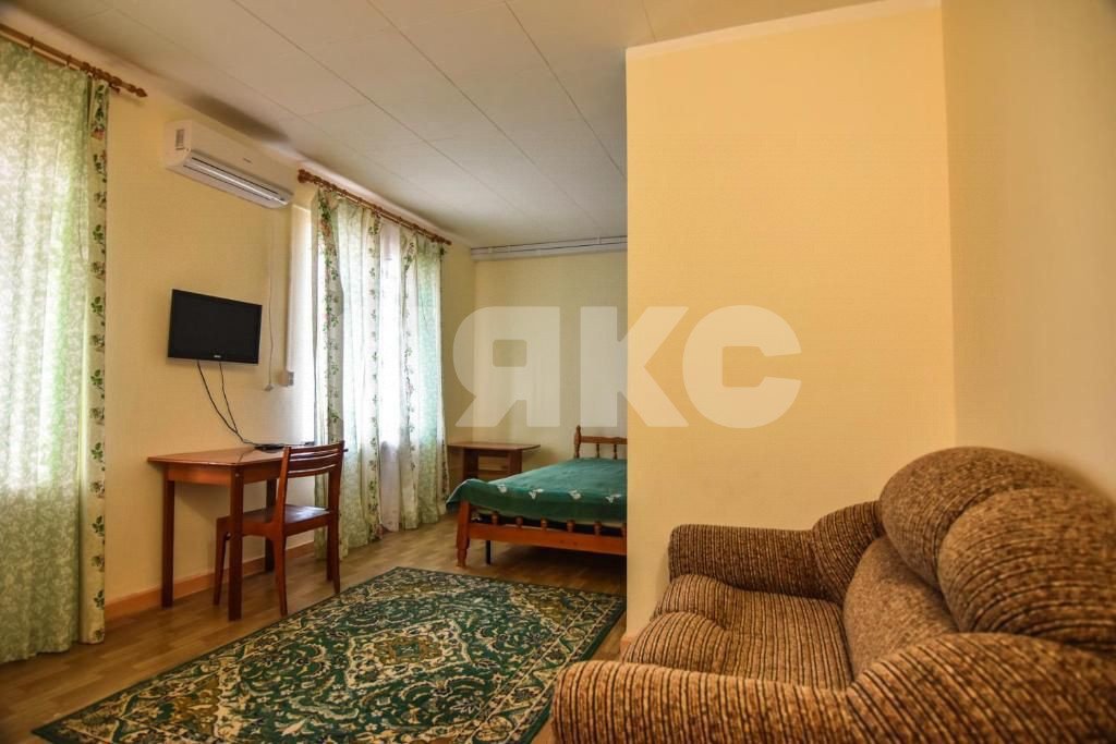 Фото №21: Дом 700 м² + 6 сот. - Геленджик, мкр. Голубая Бухта, ул. Кипарисовая, 9