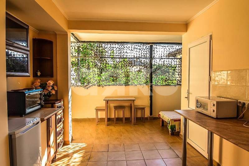 Фото №24: Дом 700 м² + 6 сот. - Геленджик, мкр. Голубая Бухта, ул. Кипарисовая, 9