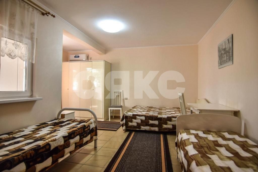 Фото №35: Дом 700 м² + 6 сот. - Геленджик, мкр. Голубая Бухта, ул. Кипарисовая, 9