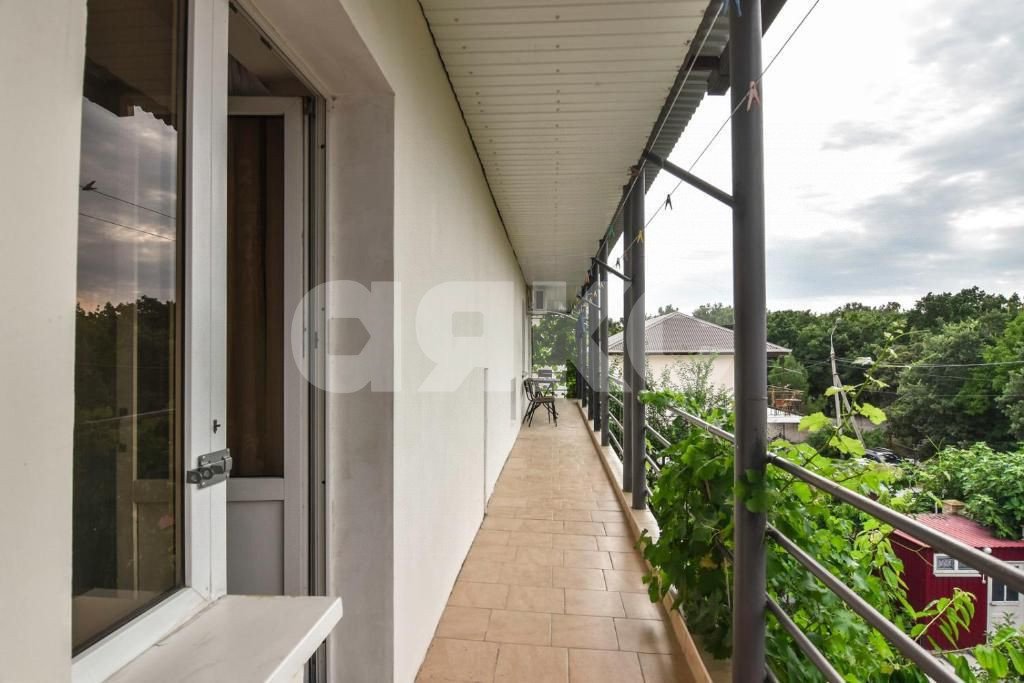 Фото №31: Дом 700 м² + 6 сот. - Геленджик, мкр. Голубая Бухта, ул. Кипарисовая, 9