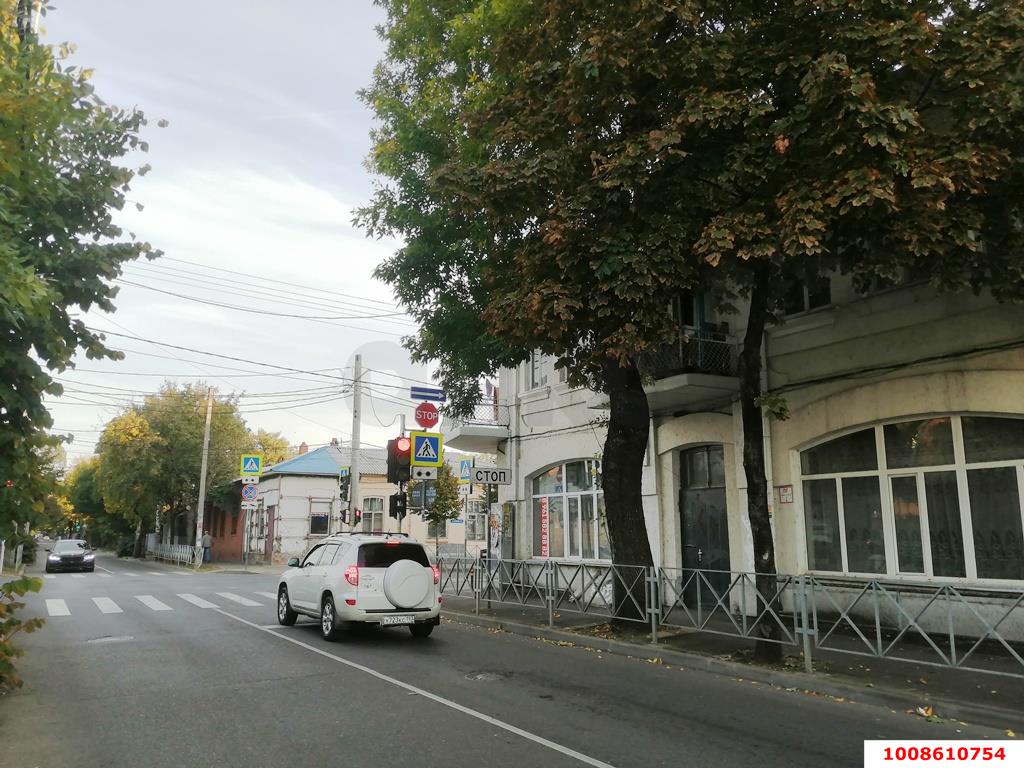 Фото №7: Торговое помещение 220 м² - Краснодар, Центральный, ул. Митрофана Седина, 65